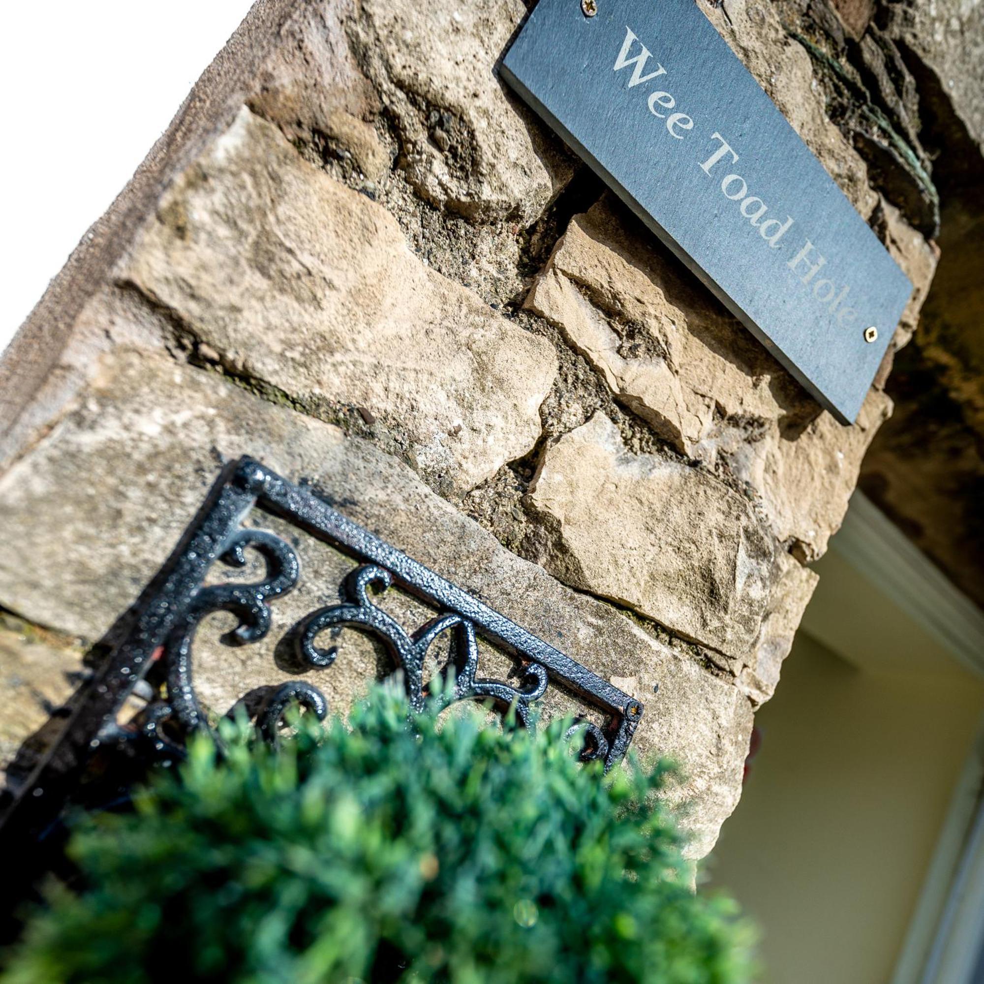 Wee Toad Hole Heart Of Kendal - Cottage Sleeps 4-6 - Dogs Welcome Exterior photo